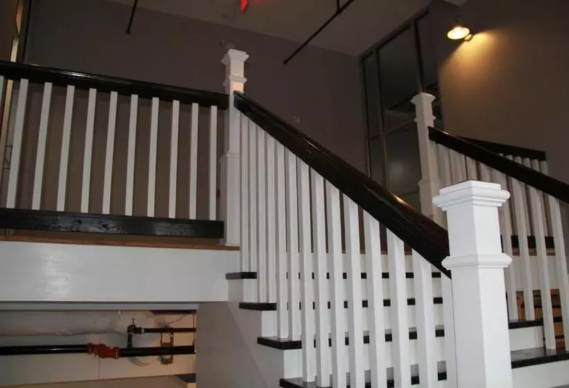 Hotelli The Inn On The River