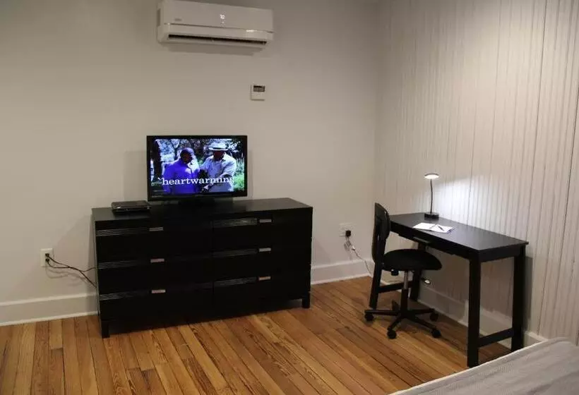 Hotelli The Inn On The River