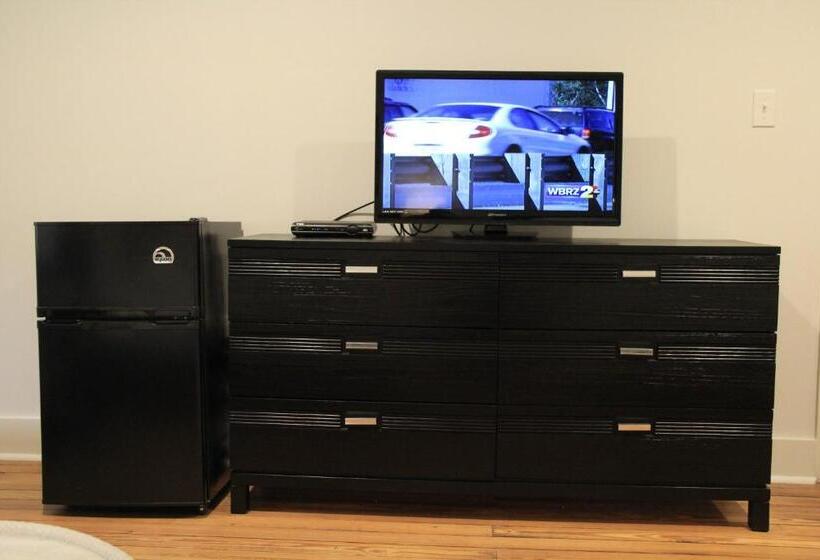 בית מלון כפרי The Inn On The River