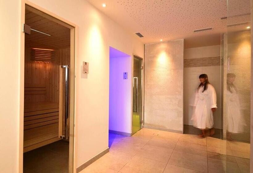 Отель Tirolerhof