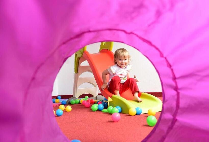 Отель Tirolerhof