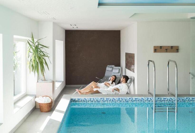 Отель Tirolerhof