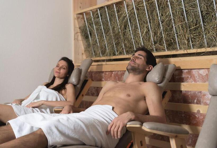 Отель Tirolerhof