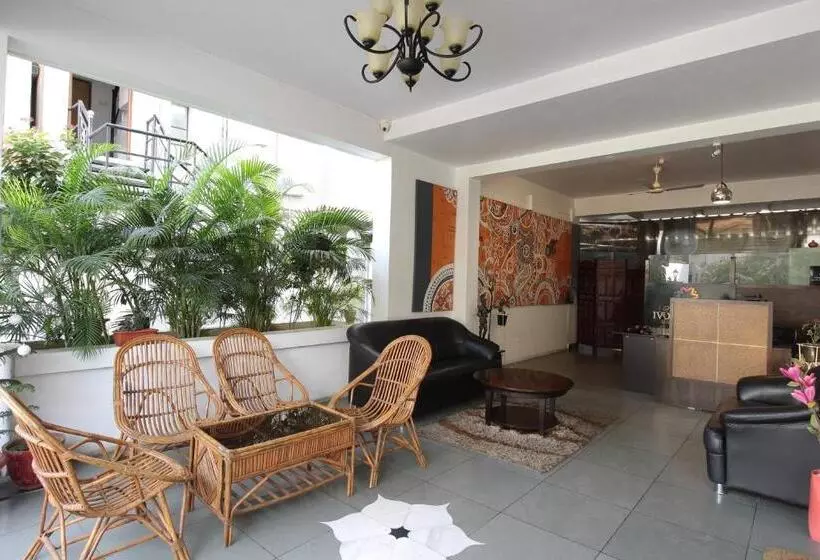 Hotelli Treebo Ivory House