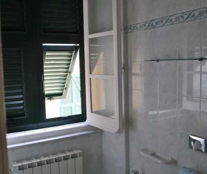 צימר Al Piccolo Scoglio   Room & Breakfast