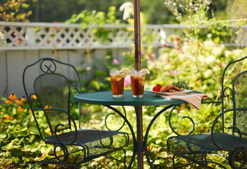 Bed and Breakfast Bufflehead Cove Inn