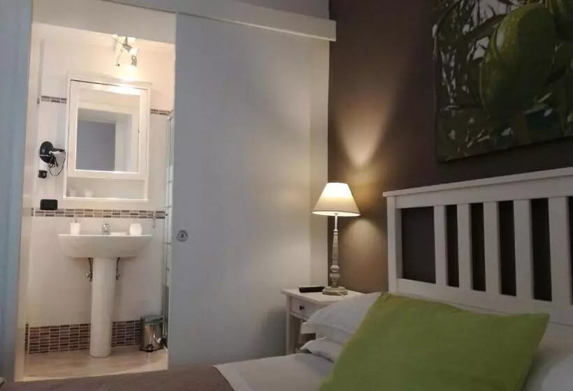 Aamiaismajoitus (B&B) Casa Del Corso