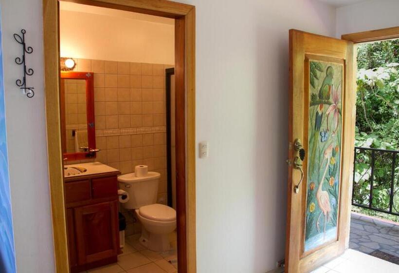 ベッドアンドブレックファースト Gingerbread Restaurant &