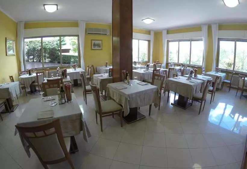 ホテル Albergo Esperia
