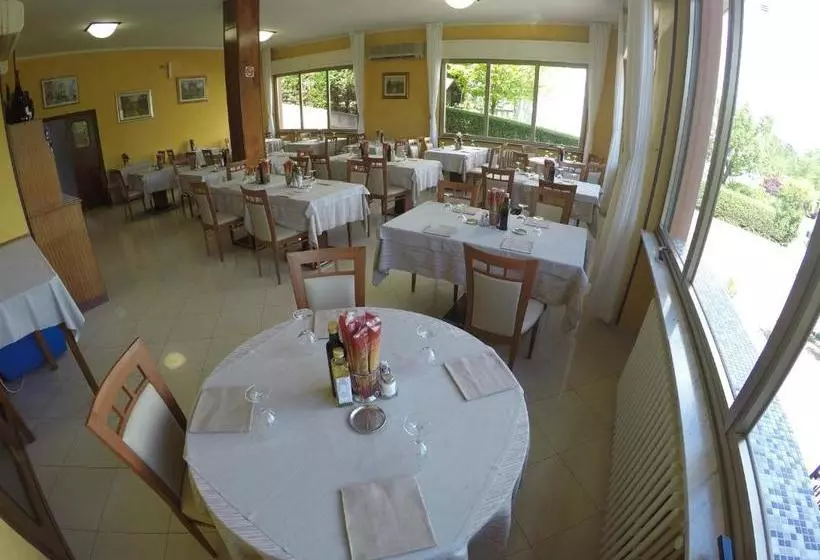 ホテル Albergo Esperia