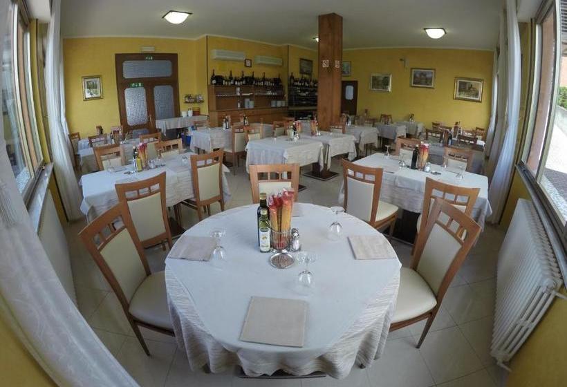 Отель Albergo Esperia