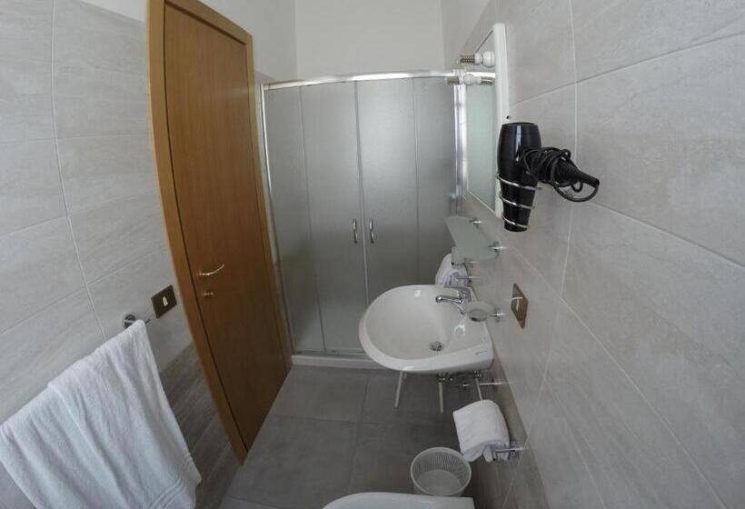 Отель Albergo Esperia