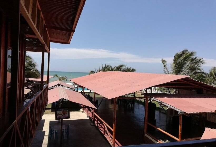 Hotel Hospedaje Cueva Beach