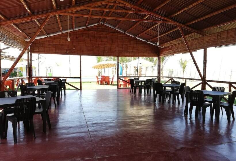 Hotel Hospedaje Cueva Beach