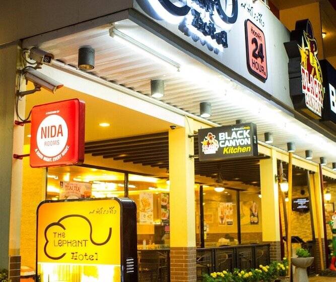 호텔 The Lephant