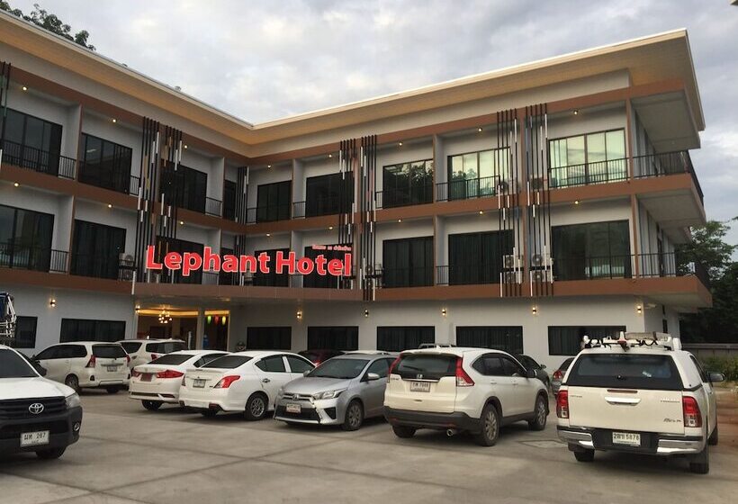 호텔 The Lephant