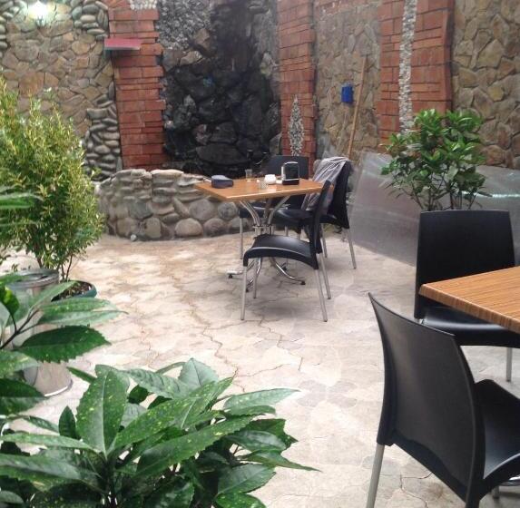 Kazbegi Hotel Batumi