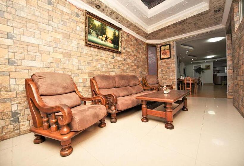 Kazbegi Hotel Batumi