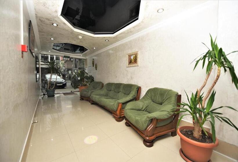 Kazbegi Hotel Batumi