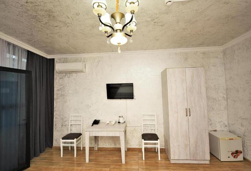 Kazbegi Hotel Batumi