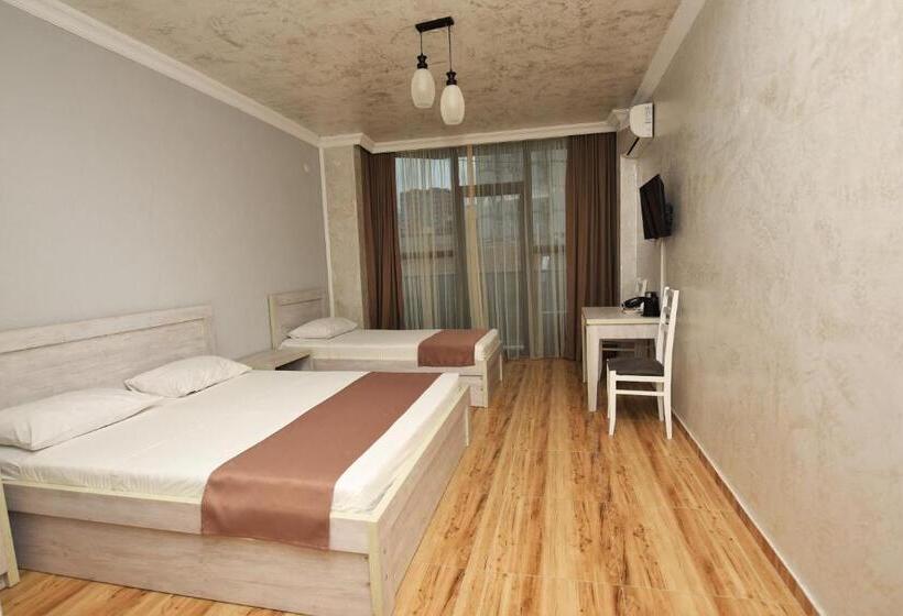 Kazbegi Hotel Batumi