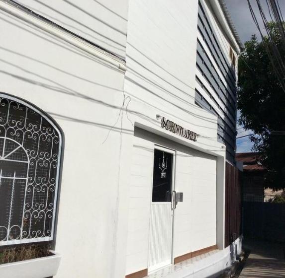 مُتل Sorn Waree Home Place