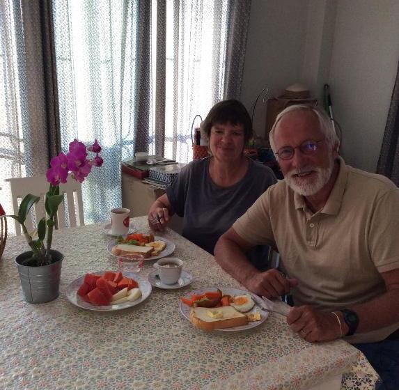 مُتل Sorn Waree Home Place