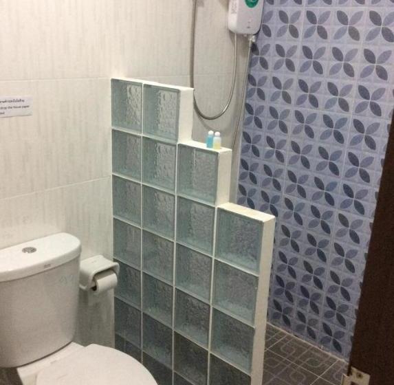 مُتل Sorn Waree Home Place