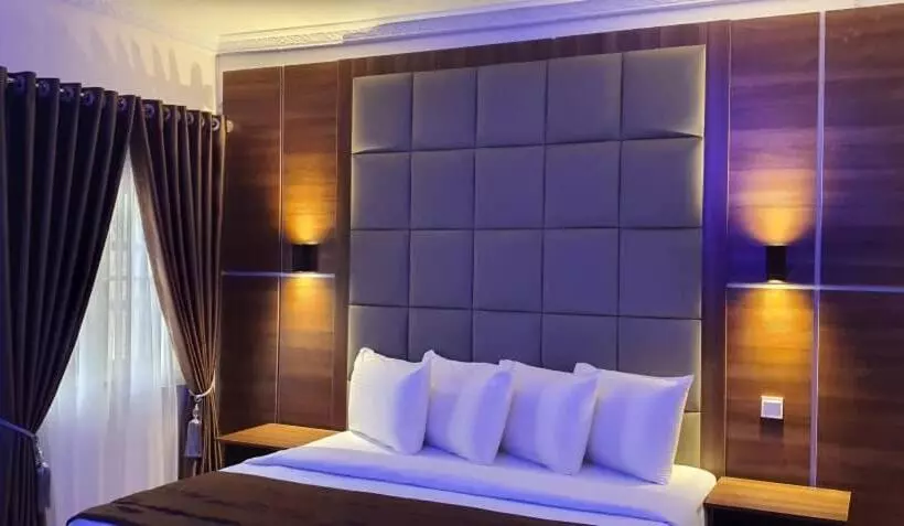 Presken Hotel At International Airport Road