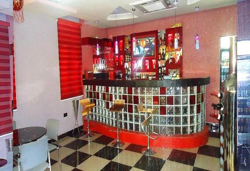 Presken Hotel At International Airport Road