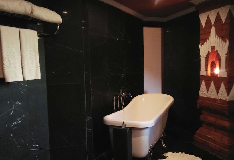 استراحتگاه Ananta Bagan