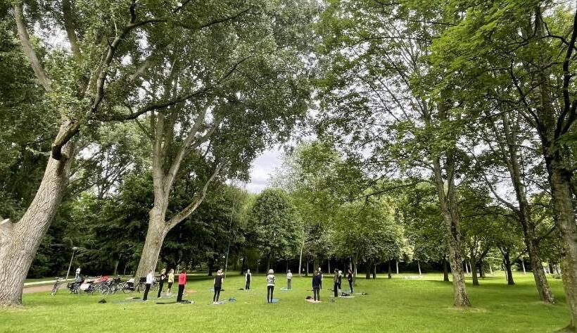 Authentic Amsterdam Bed And Breakfast Rai