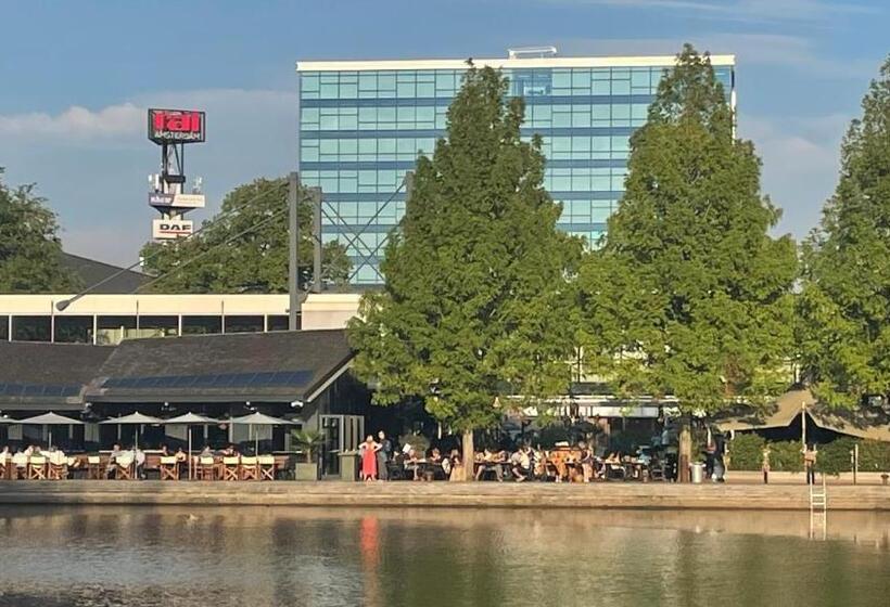 Authentic Amsterdam Bed And Breakfast Rai