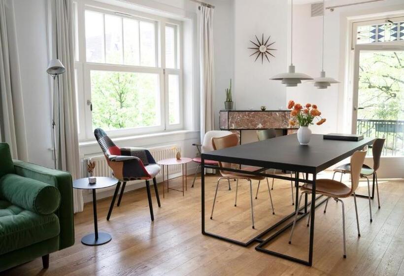 Authentic Amsterdam Bed And Breakfast Rai