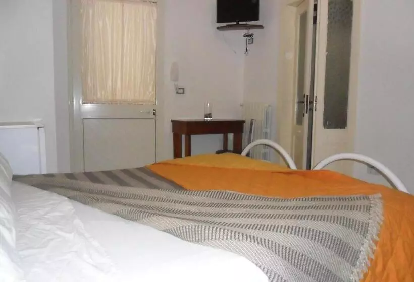 Aamiaismajoitus (B&B) La Stanza Alternativa