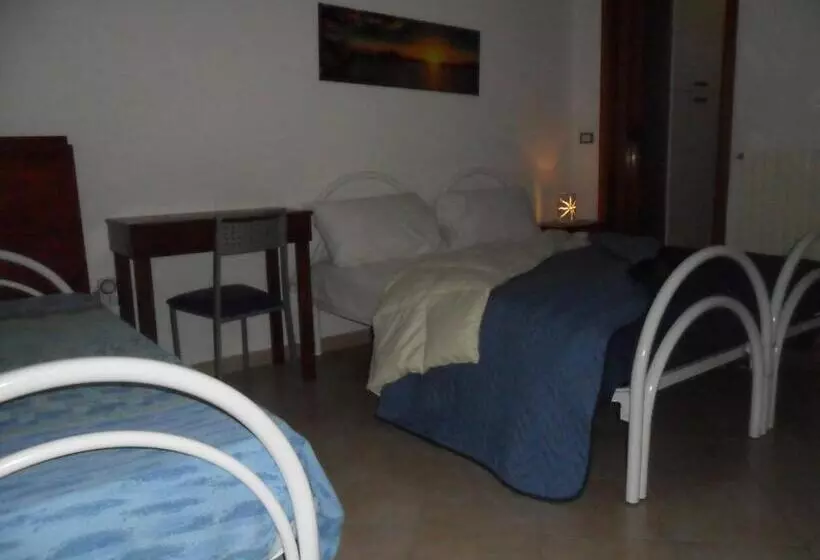 Aamiaismajoitus (B&B) La Stanza Alternativa