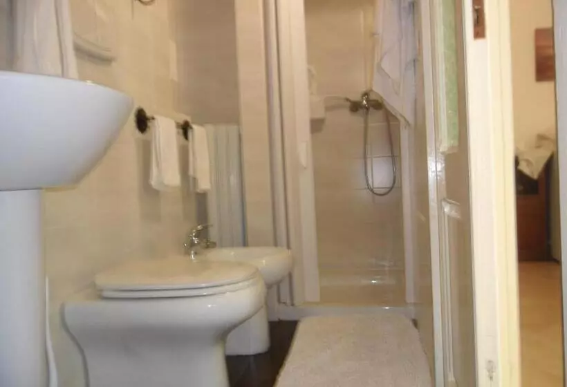 Aamiaismajoitus (B&B) La Stanza Alternativa