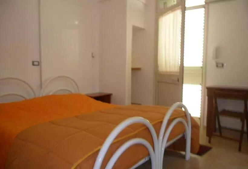 Aamiaismajoitus (B&B) La Stanza Alternativa