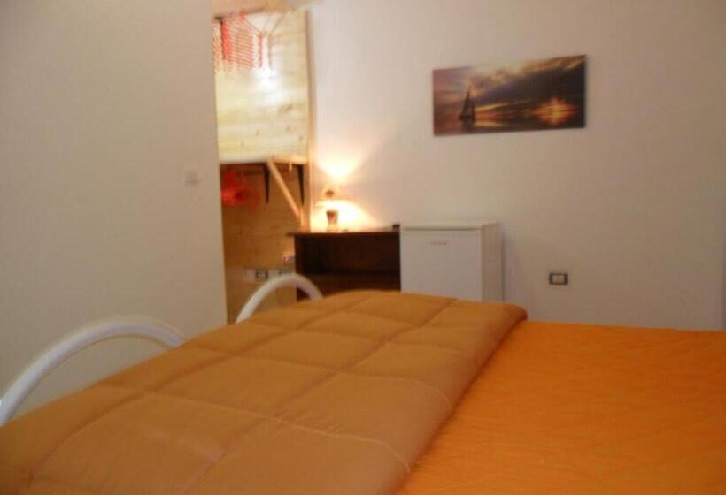 مبيت وإفطار La Stanza Alternativa