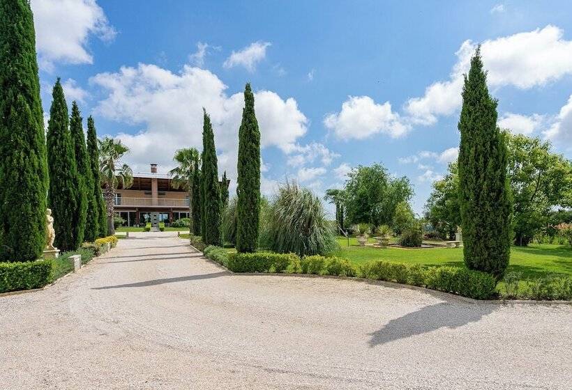 Casale Delle Ronde B&b