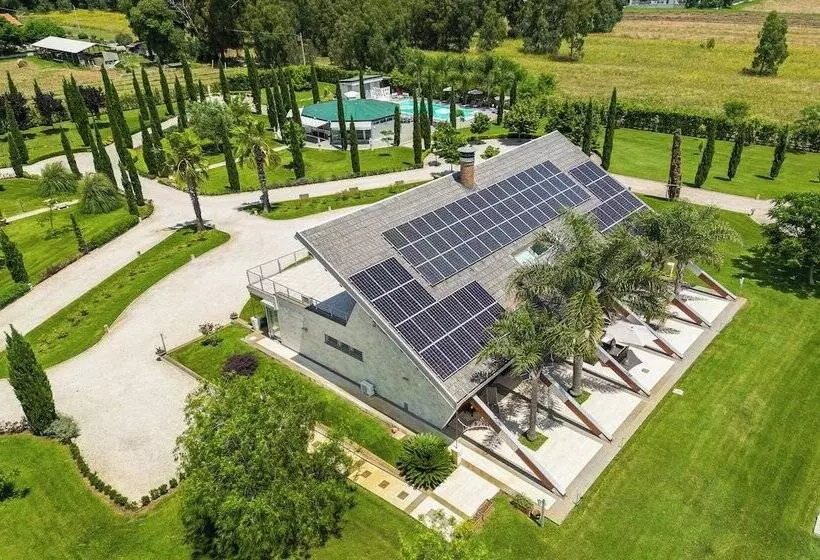 Casale Delle Ronde B&b