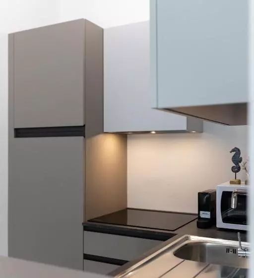 هتل Elegance Suite Apartments