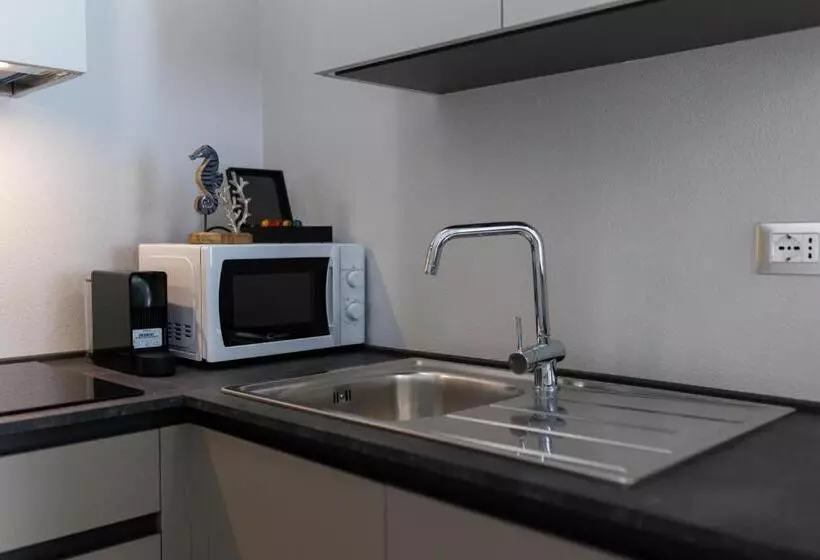 هتل Elegance Suite Apartments
