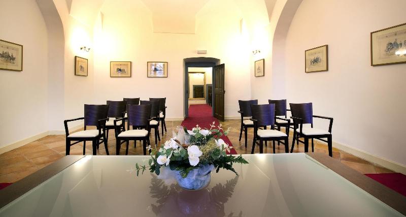 Отель The Granary