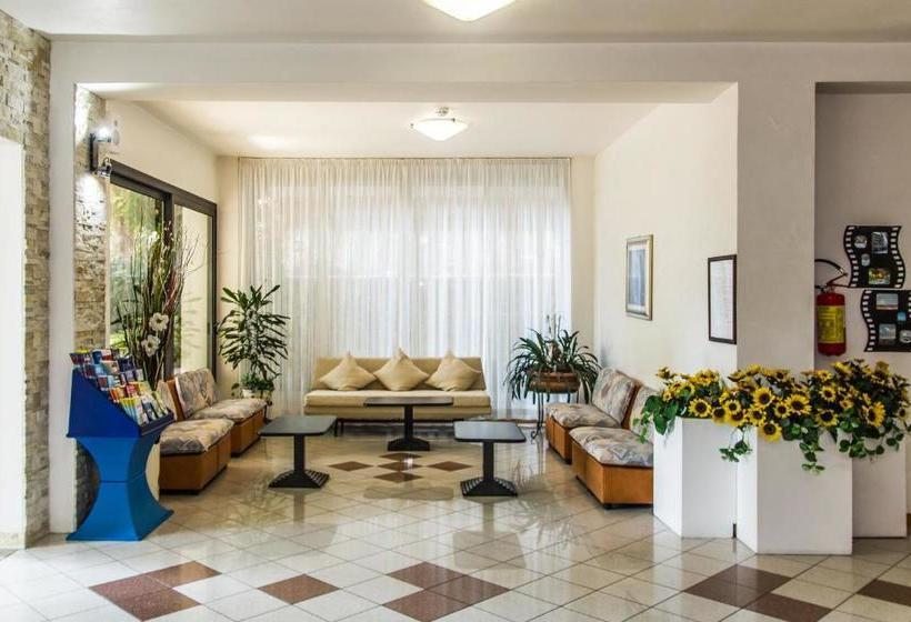 בית מלון כפרי Trianon