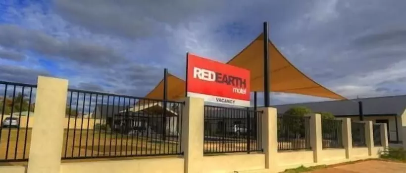 Red Earth Motel