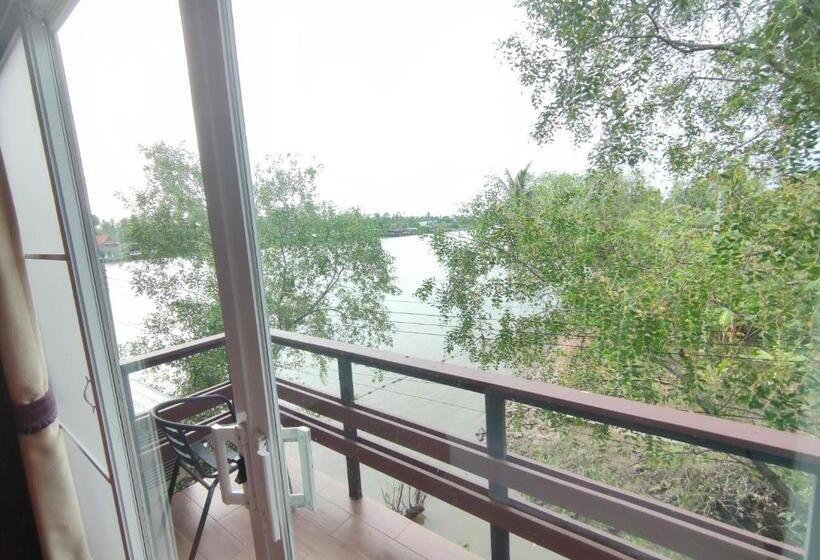 Resort Baantip Suantong