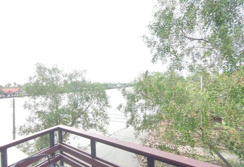 Resort Baantip Suantong