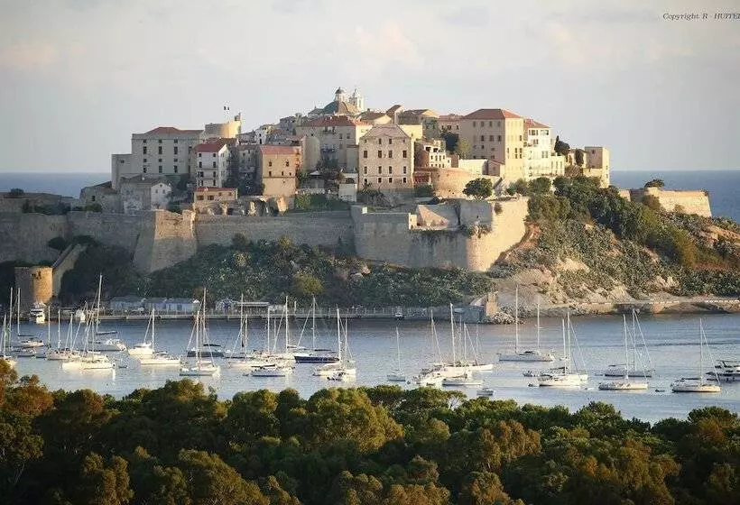 リゾートホテル Campo Di Fiori, Maisons De Charme
