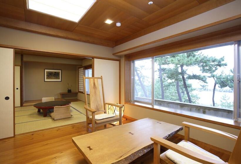 ريوكان Kaike Onsen Tokoen